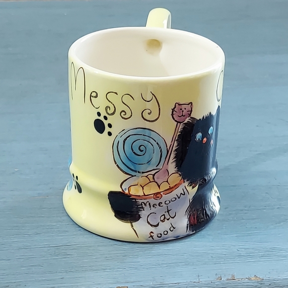 Messy Cat Mug - Picture 4 of 7